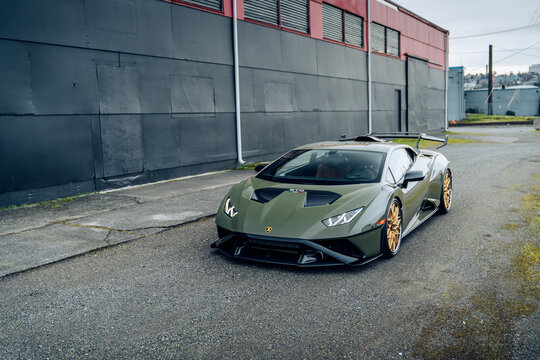 Seattle, WA, USA
March 28, 2024
Lamborghini Huracan STO