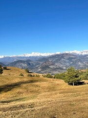 Fototapeta premium Südfrankreich - Sunrise - France - Sunset - Natur – Mont Colombis – Berg – See - Lake – Alpes de Haute Provence – Mountains – Hiking – Landschaften – Landscapes – Wandern - Bellaffaire