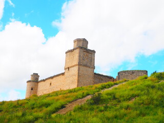 Fototapeta na wymiar Barcience Castle, a medieval stone fortress in the Province of Toledo.