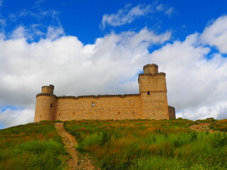 Fototapeta na wymiar Barcience Castle, a medieval stone fortress in the Province of Toledo.