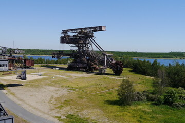 Schaufelradbagger am Gremminer See bei Gräfenhainichen und Bitterfeld