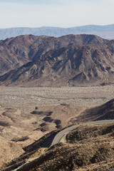 View of empty highway through the Coachella valley, California, USA - obrazy, fototapety, plakaty