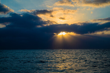 Fototapeta premium sunset over the sea