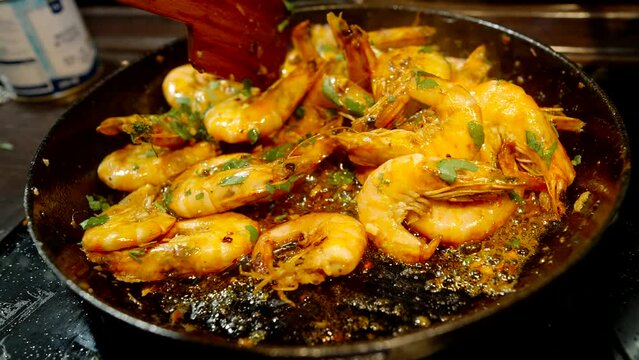 Barbecue seafood garlic prawn . Garlic shrimp fried pan	