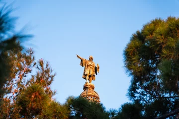 Foto auf Leinwand Kolumbus Säule am Ende der Ramblas, Christopher Kolumbus zeigt in Richtung der Neuen Welt, Barcelona, Spanien © Robert Poorten