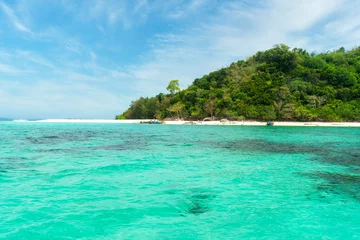 Zelfklevend Fotobehang Beautiful landscape view of Phi Phi Island, Krabi, Thailand © DragoniteEast