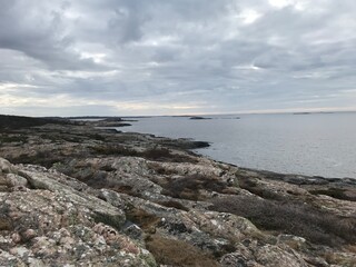 sea and rocks