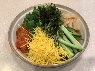 Arranged cold noodles made at home