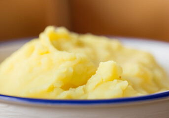 Close up of bowl of mashed potatoes - 770614991