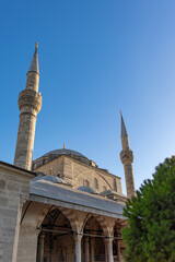 Fototapeta na wymiar A beautiful mosque on the coast of Üsküdar. Uskudar Mihrimah Sultan Mosque, built by Mimar Sinan.