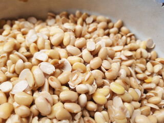 soybeans with the Latin name Glycine max which are the raw material for making soy milk