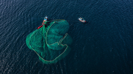 release nets to catch fish of fishermen in Dai Lanh Sea, Phu Yen. Photo taken in Phu Yen, Vietnam in June 2022