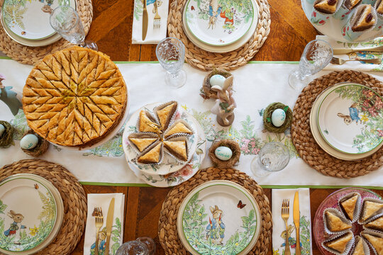 Easter table setting Baklava