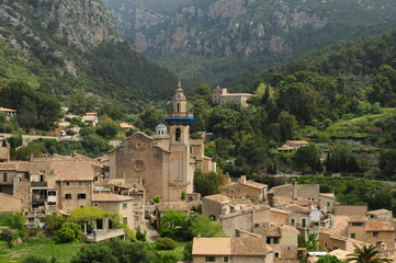 Fototapeta na wymiar Mountain Landscape Around The Charterhouse Of Valldemossa Mallorca On A Wonderful Spring Day
