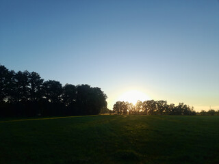 Landschaft mit Abendsonne