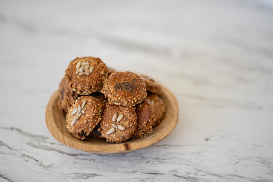sesame seed cookies