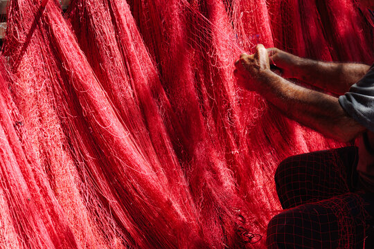 fishing net repair
