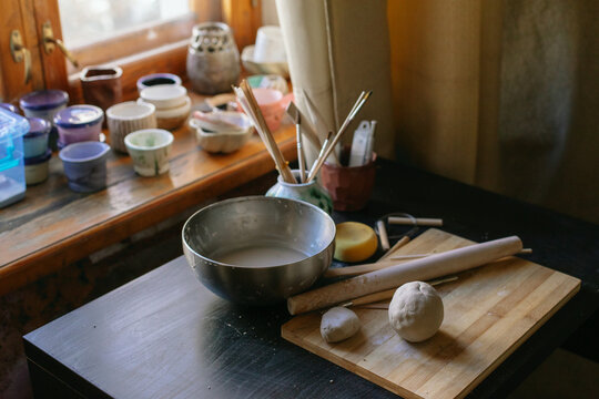 master pottery table