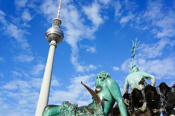 アレクサンダー広場のベルリンテレビ局の塔