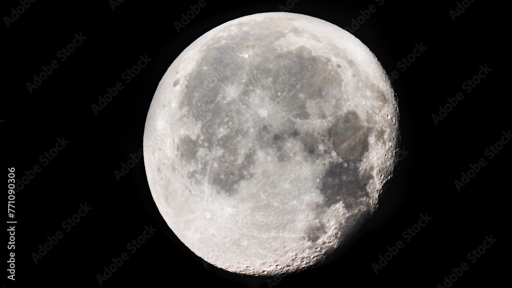 Wall mural the moon is 18 days old and is in the waning gibbous phase of its lunar cycle. it is 90% illuminated
