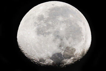 The moon is 18 days old and is in the waning gibbous phase of its lunar cycle. It is 90% illuminated