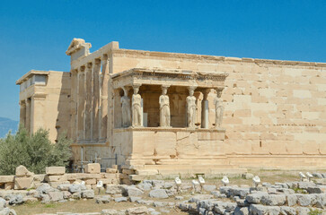 athens kariatids or karyatids greece ancient monuments