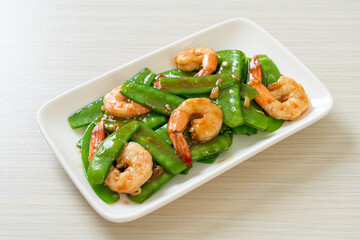 Stir-Fried Green Peas with Shrimp