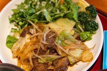 美味しい肉と野菜炒め