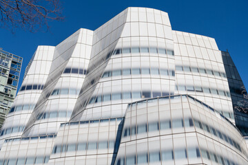 Obraz premium Geometric structure architecture. Geometrical structural building. Geometric architecture in modern city. Architectural structure. Geometric shapes on modern building. Architectural details