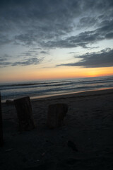 atardecer en la playa 