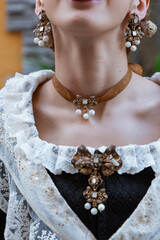 boda, mano, camisa, novia, agiotaje, mujer, gente, amor, persona, hombre, falda, anillas, moda, ceremonia, dedo, detallar, participación, vestido, fiesta, tradicion, falda, mantilla, detalle, pendient