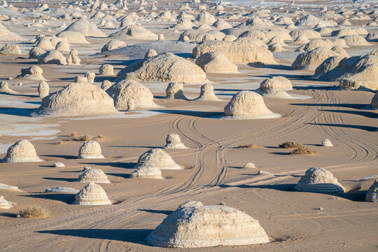 White Desert National Park, Chalk figures, Libyan Desert, Egypt