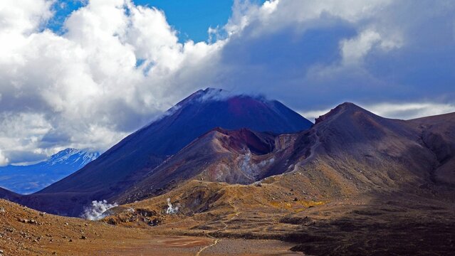 Volcanic blast craters, Tongariro National Park