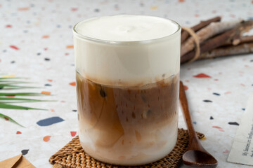 Cafe, strawberry, latte, fruit, acido, cream, vanilla, mocha, croiffle, croissant, waffle, apple, lemon, ade, levin, cookie, matcha, terrine, cake