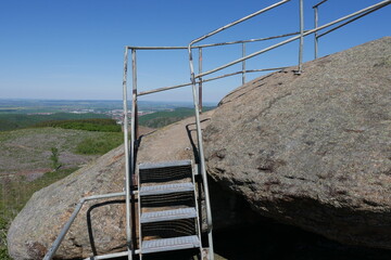 Treppe auf dem Ottofels einer Felsklippe aus Granit im Harz