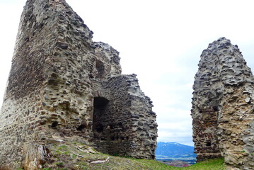 Mauerreste des Bergfriedes, Burgruine Fohnsdorf, Steiermark