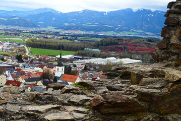Blick auf den Ort Fohnsdorf, gesehen aus der Burgruine Fohnsdorf, Steiermark!