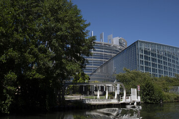 Strasbourg au fil de l'eau, le parlement europ&eacute;en