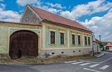 Traditional Transylvanian Saxons cottage in Sibiel village, Sibiu County, Romania - obrazy, fototapety, plakaty