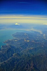 飛行機から見た富士山と伊豆半島