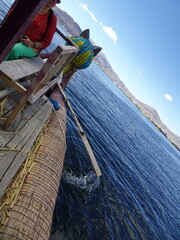 [Peru] View of Lake Titicaca and Uros Island from the Totora reed boat (Puno)