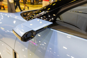 Electronic rear view mirror with built-in camera