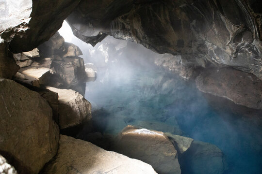 Grjótagjá Cave 