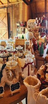 Xmas decoration and artefacts