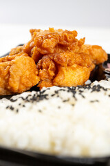 コンビニの唐揚げ弁当