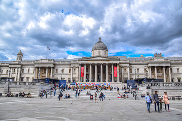 Panoramic view of Trafalgar Square and National Gallery in London - obrazy, fototapety, plakaty