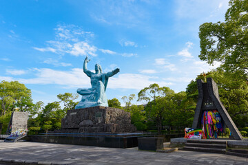長崎県　平和祈念像