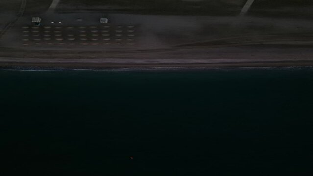 Vista aerea di una spiaggia