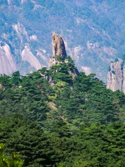 Cercles muraux Monts Huang Mount Huangshan scenic flying stone in Anhui, China, Mount Huangshan has been included in the World Cultural and Natural Heritage List, the world Geopark.