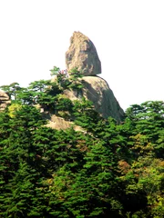 Papier Peint photo autocollant Monts Huang Mount Huangshan scenic flying stone in Anhui, China, Mount Huangshan has been included in the World Cultural and Natural Heritage List, the world Geopark.